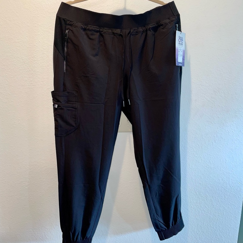 Braco One Scrub Bottoms